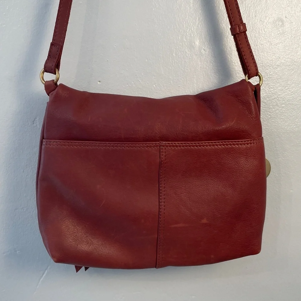 Margot Rob fold over Crossbody clutch
